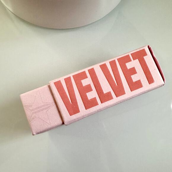 JEFFREE STAR Velvet Trap Lip Stick in Drill Sergeant Gray Soft Matte 3.3G - NIB - Picture 6 of 9